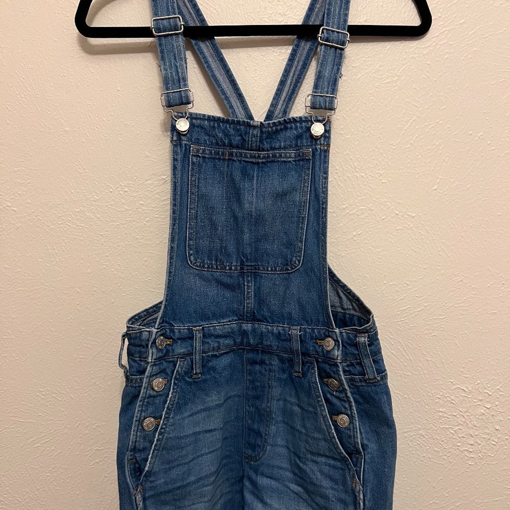 Madewell Adirondack Short Overalls in Denville Wash